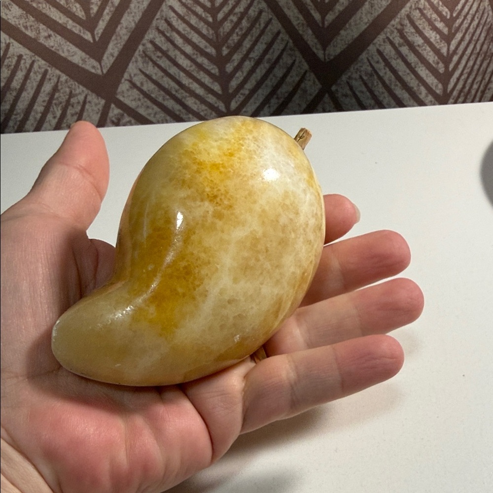 Italian Alabaster Stone Fruit Set - Picture 13 of 15